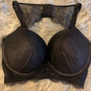 Victoria’s Secret 36DD Very Sexy Push-up bra